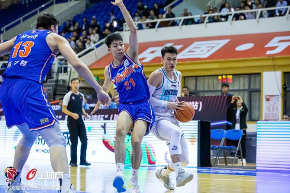 CBA季前赛即将开始,各队备战状态火热 CBA季前赛即将开始,各队备战状态火热