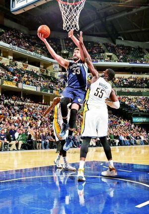 开云体育登录-包含灰熊大胜步行者，取得东部第七位置的词条