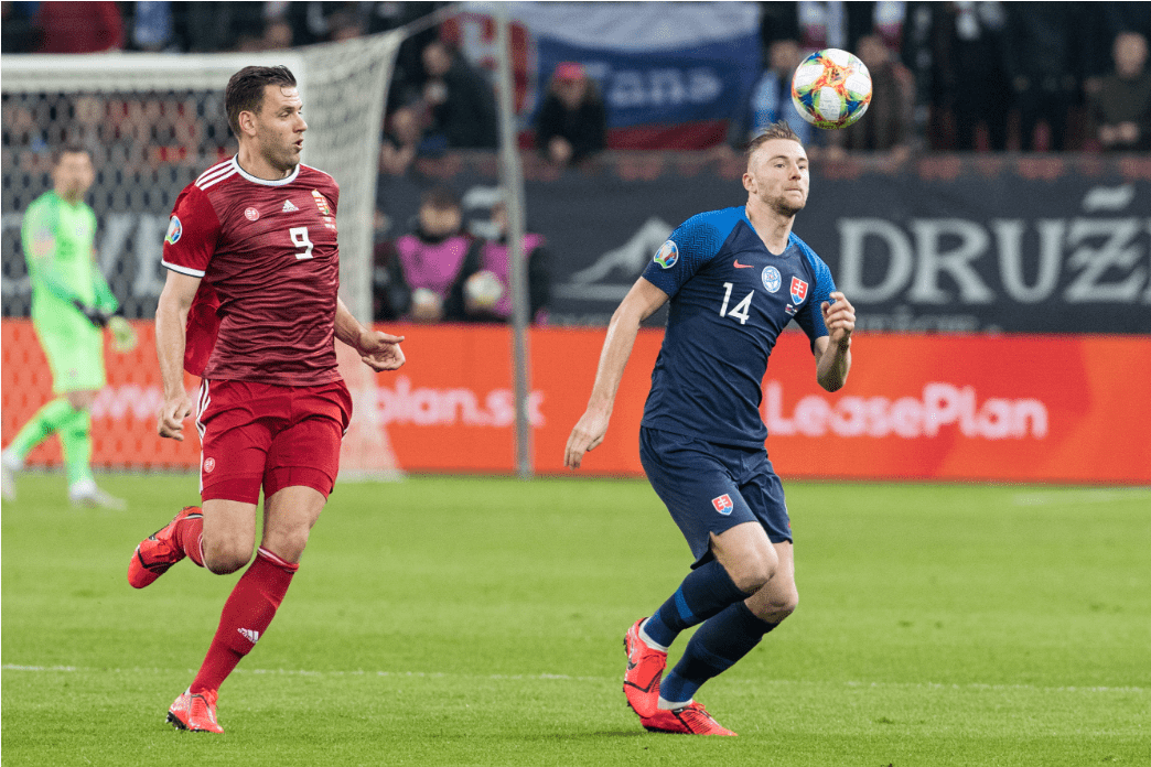 捷克队在欧预赛中抢攻制胜! 捷克队在欧预赛中抢攻制胜!