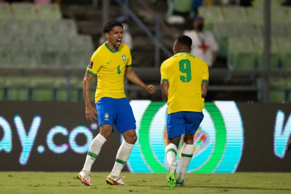 欧国联半决赛火热展开,巴西队实力压制 欧国联半决赛火热展开,巴西队实力压制