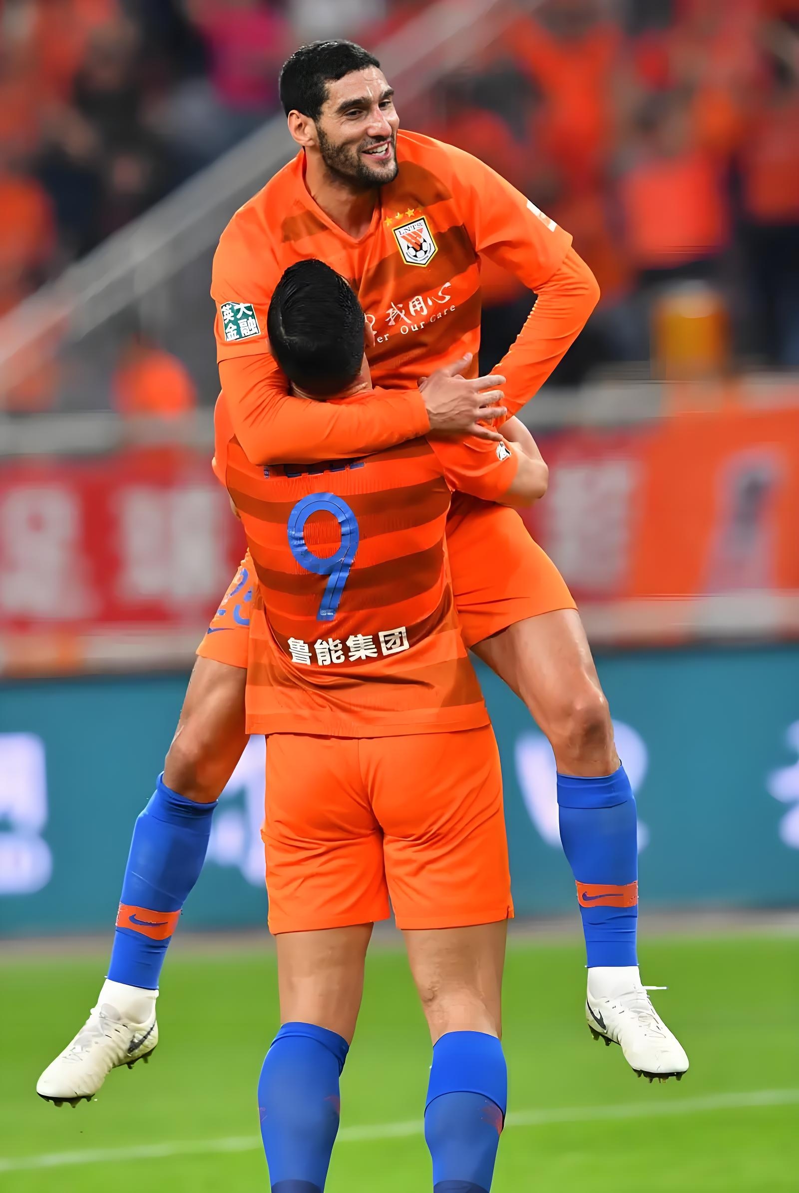 开云体育在线-关于鲁能将迎战中国队双线赛事，全队备战在行动的信息