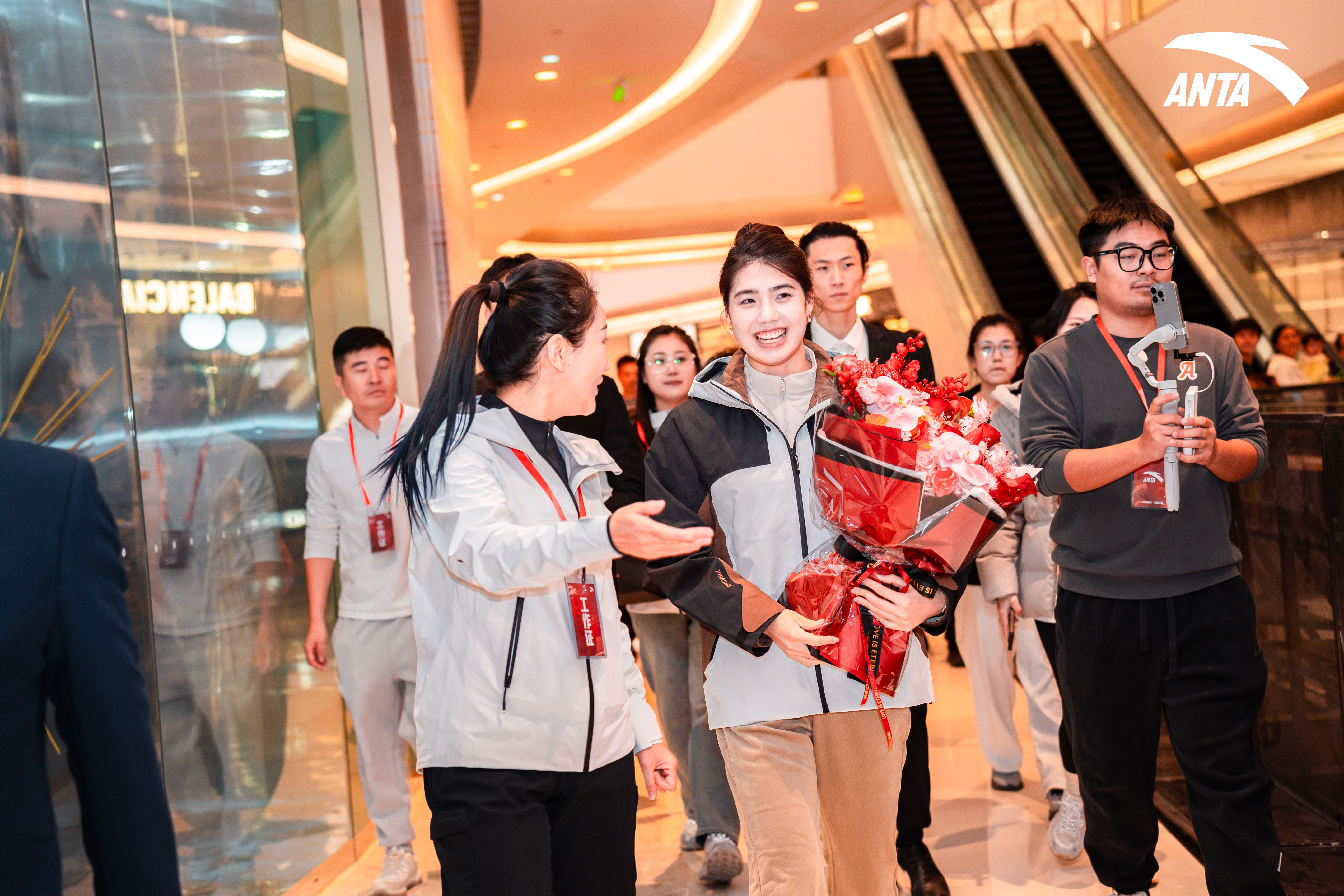 开云体育入口-包含火爆场面引发现场观众的热烈响应的词条