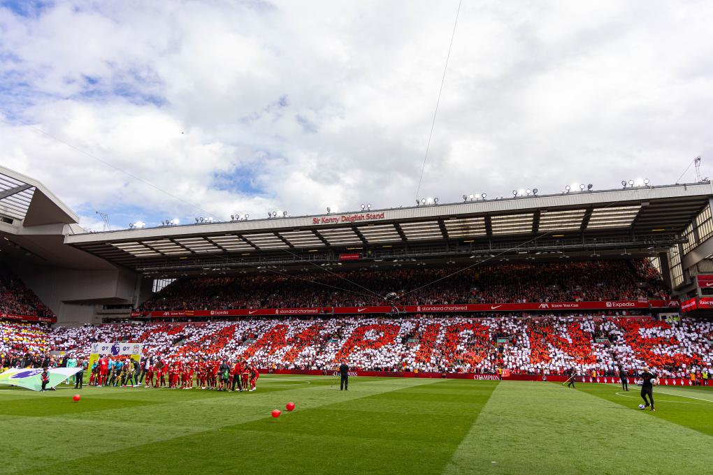 关于利物浦主场击败水晶宫，扩大领先优势的信息
