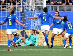智利女足实力悍然,走向国际舞台 智利女足实力悍然,走向国际舞台