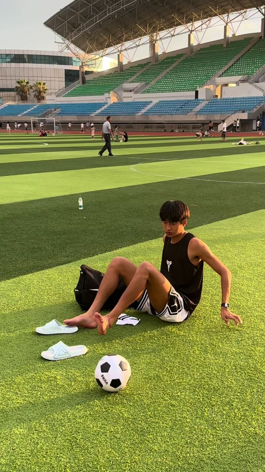 竞技之美:足球场上的魅力表现的简单介绍 竞技之美:足球场上的魅力表现的简单介绍