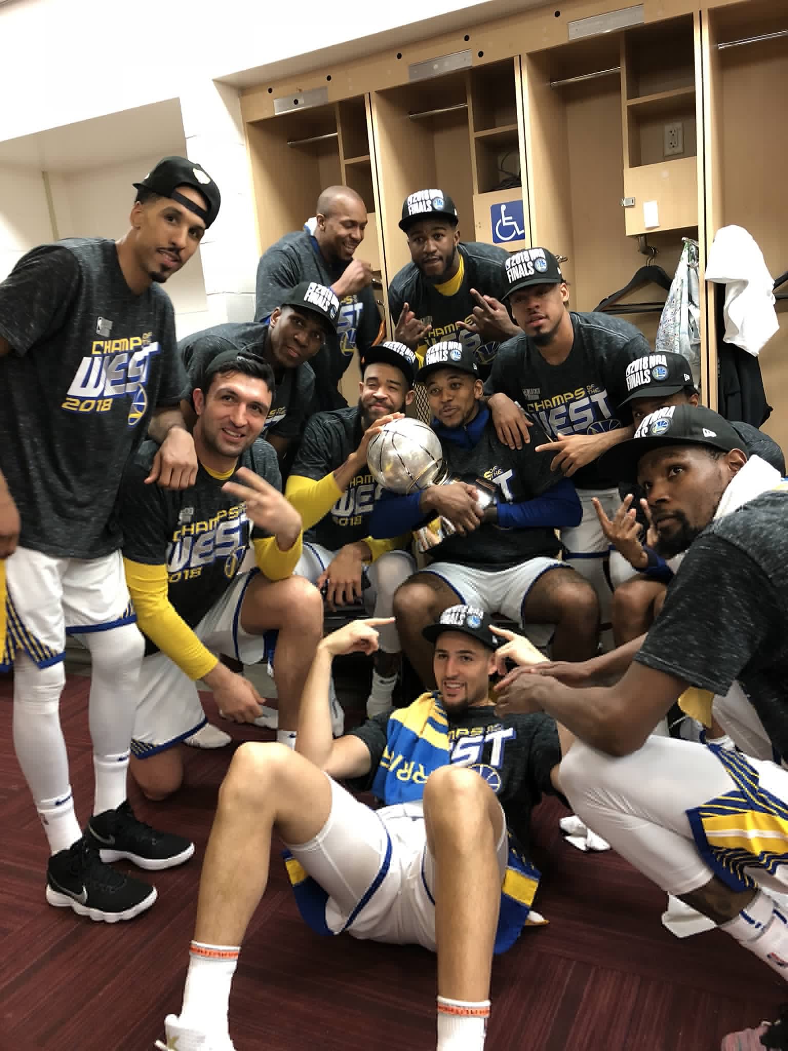 基尔队战绩波动,球员积极备战下一场的简单介绍 基尔队战绩波动,球员积极备战下一场的简单介绍