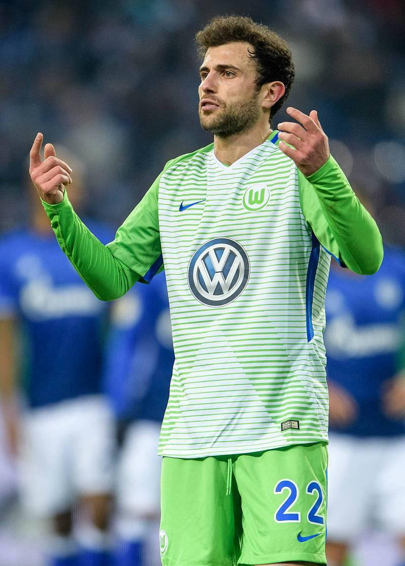 沃尔夫斯堡队员奋战不止,追逐胜利的梦想 沃尔夫斯堡队员奋战不止,追逐胜利的梦想