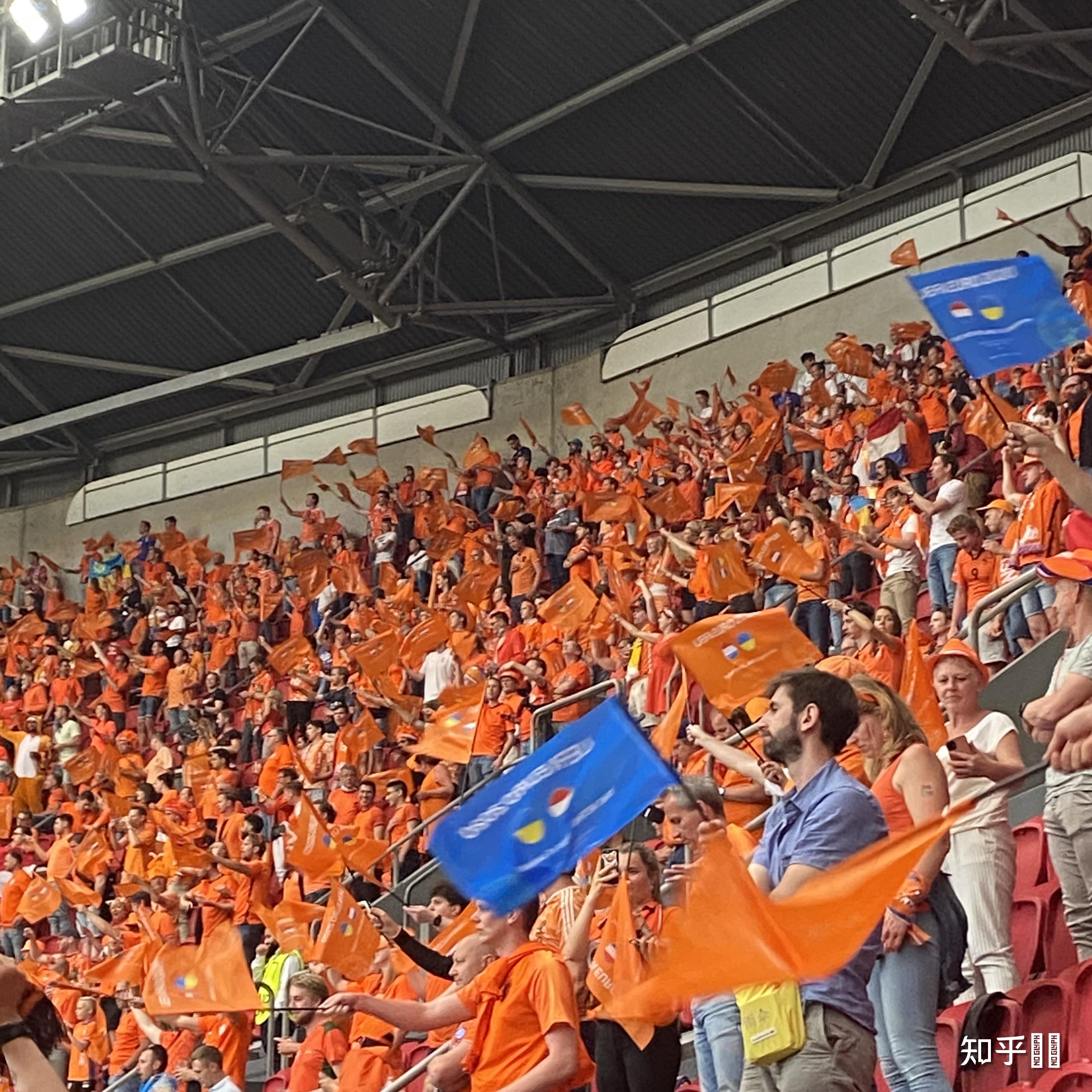 荷兰大胜乌克兰，小组头名把握的简单介绍