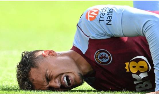 开云体育官网-知名球员受伤，球队备战面临挑战