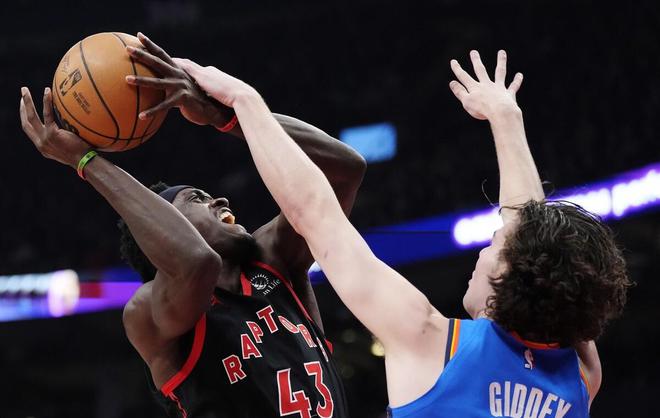 猛龙客场惨败雷霆,战绩再次下滑 猛龙客场惨败雷霆,战绩再次下滑