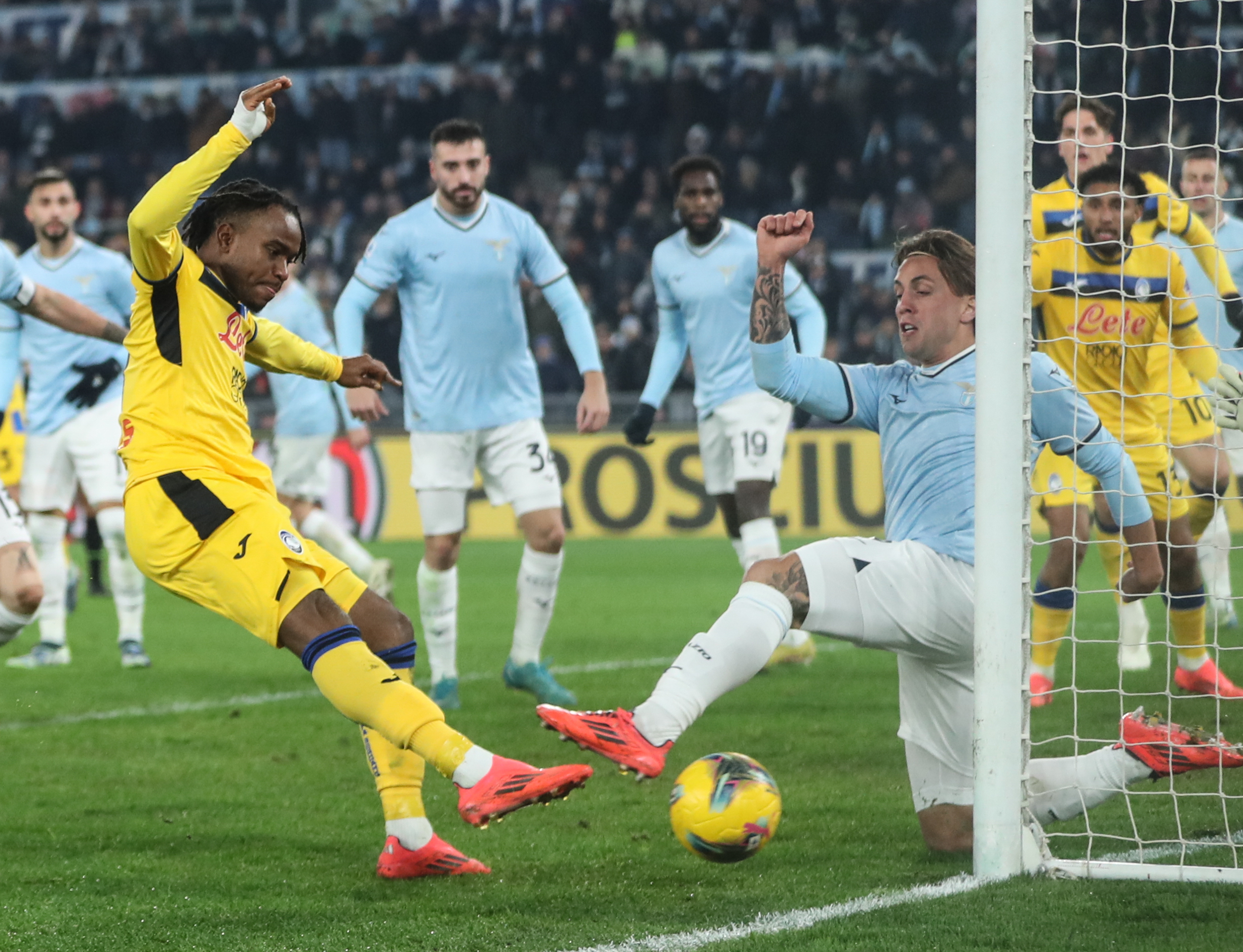 亚特兰大勇夺胜利,积极备战后续赛事 亚特兰大勇夺胜利,积极备战后续赛事