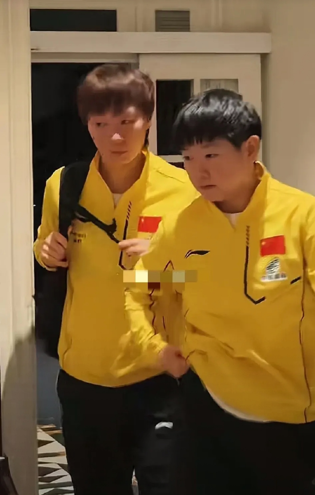 开云体育下载-比赛刚开始就瞩目重重，引发球迷热议