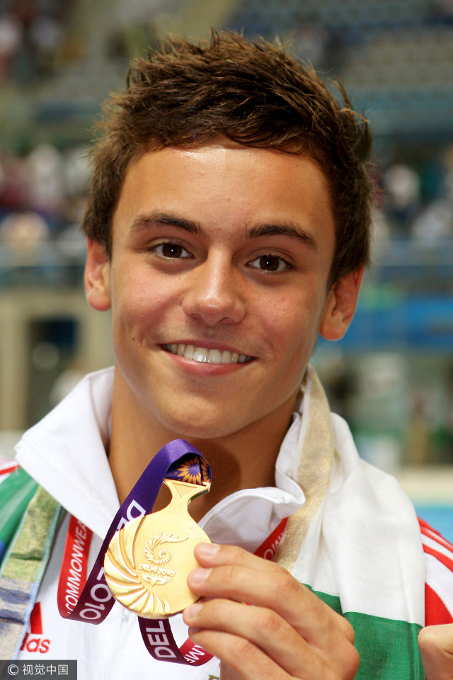 梦之队获得国内联赛冠军,队内新星崭露头角 梦之队获得国内联赛冠军,队内新星崭露头角