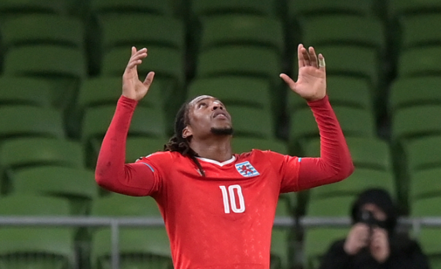 开云体育登录-卢森堡举重选手夺冠，创造历史