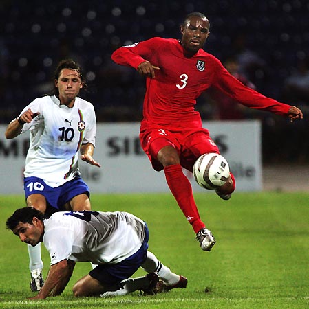 威尔士逆袭阿塞拜疆，取得四强席位