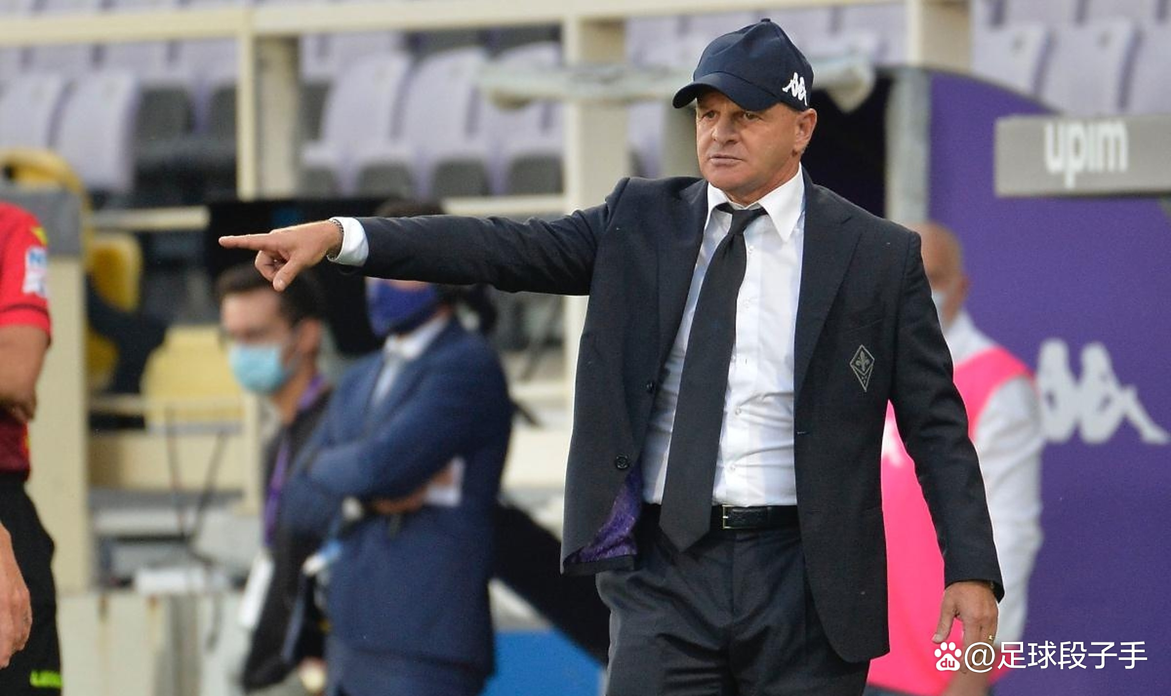 包含佛罗伦萨遭遇主场糟糕表现，遗憾失利的词条