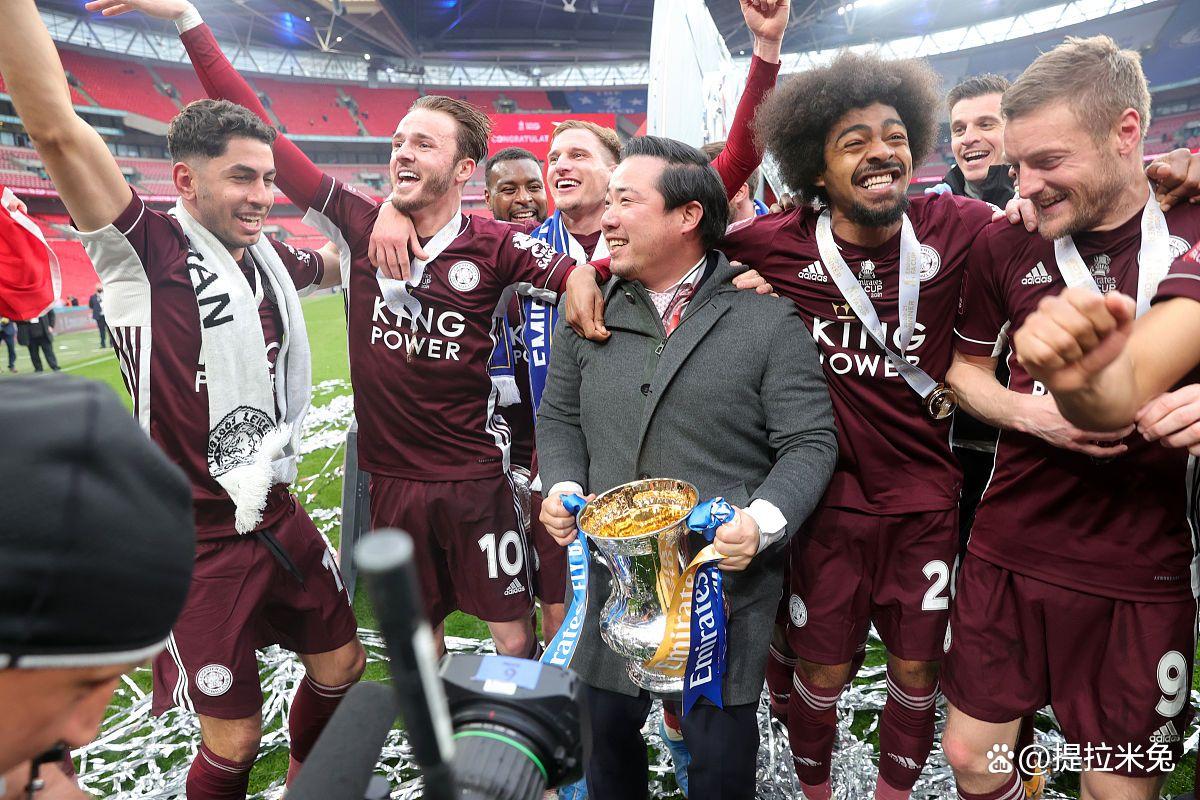 汉堡球迷欢呼雀跃！球队战绩连连加分