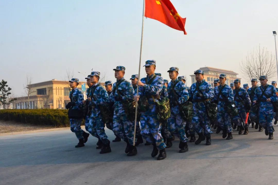 开云体育平台APP-伯明翰城大获全胜，瞄准前列