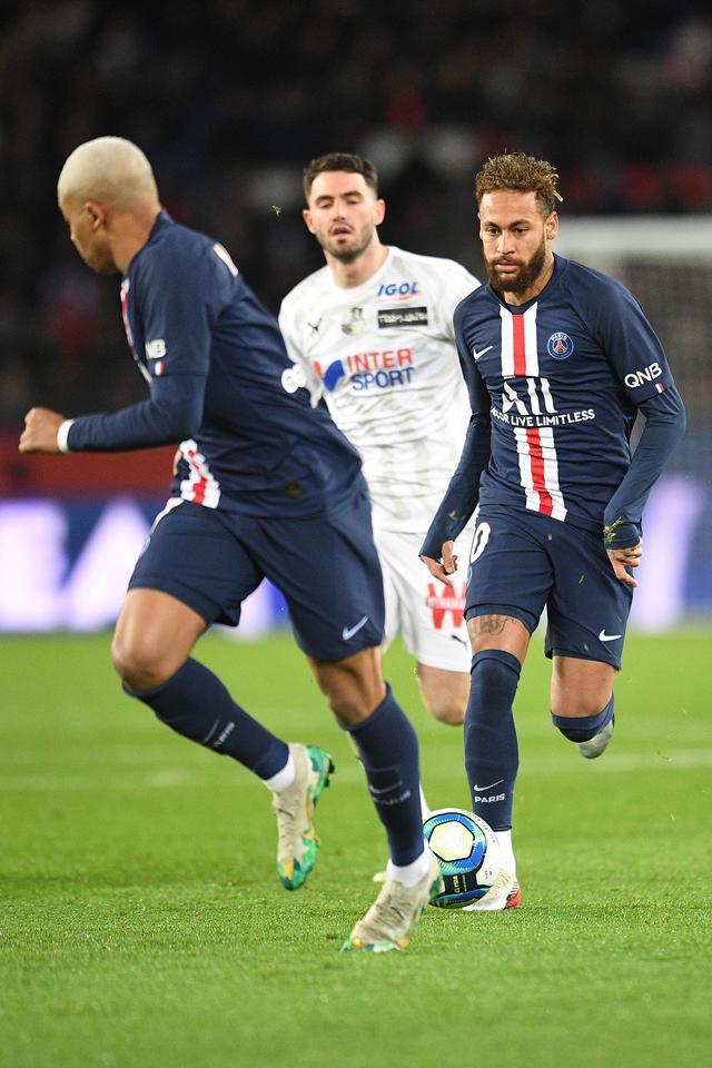 开云体育平台APP-亚眠成功逆转战胜对手，瞄准法甲前八的简单介绍