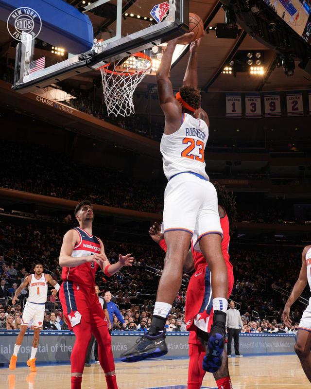 开云下载-里昂后卫防守出色，助攻球队实现反超