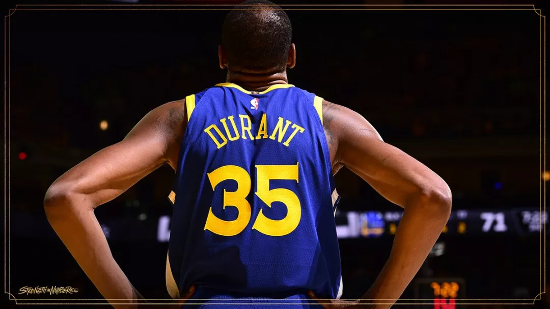 里昂后卫防守出色，助攻球队实现反超