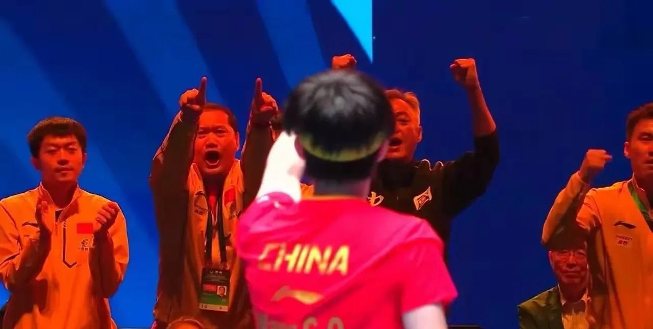 开云体育-惊心动魄!球队最后时刻逆转对手