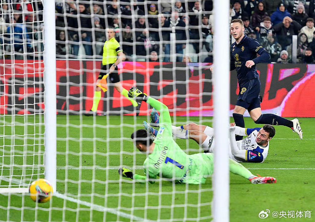 开云体育入口-诺维奇城主场大胜，迎来良好开局