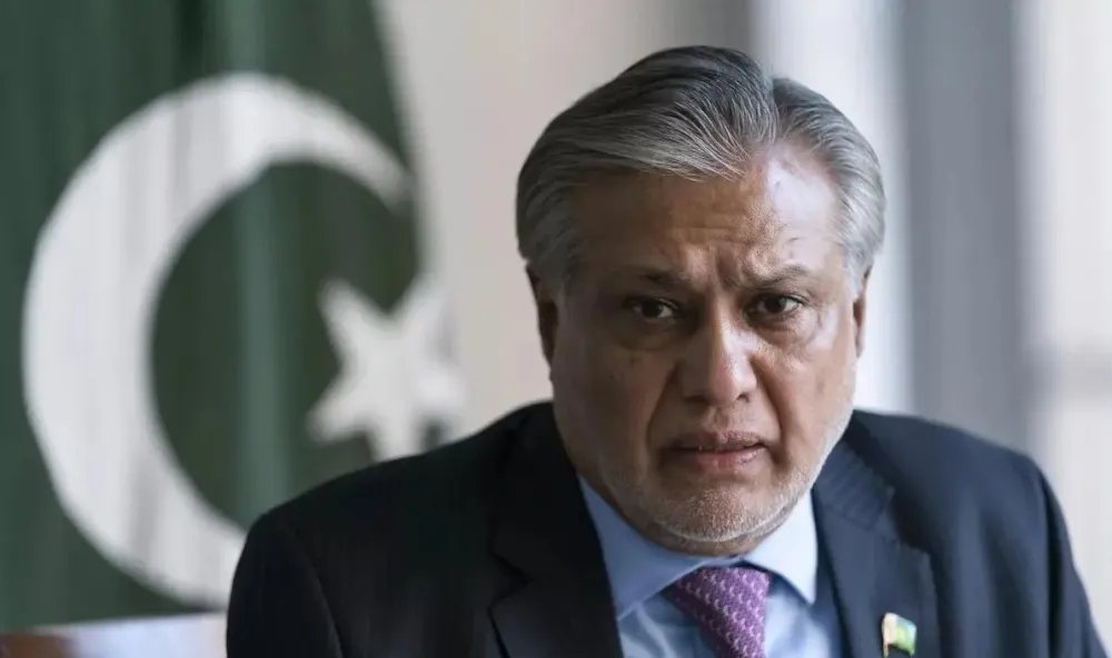 斯特拉斯堡遭遇主场惨败，局势不妙