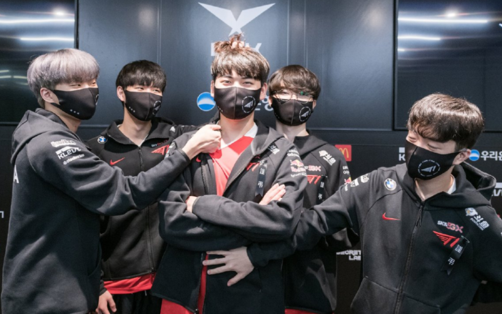 TSM碾压LGD,Uzi线上压制力十足焦点之战半决赛,让粉丝疯狂欢呼的简单介绍 TSM碾压LGD,Uzi线上压制力十足焦点之战半决赛,让粉丝疯狂欢呼的简单介绍