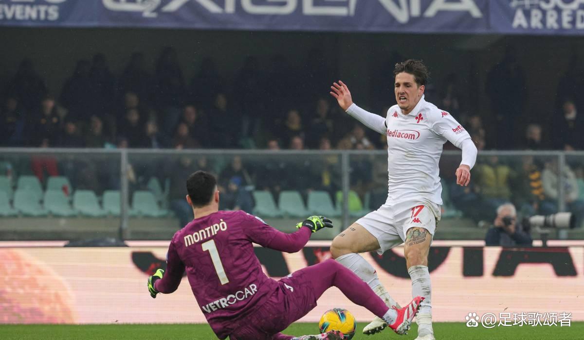 包含佛罗伦萨球员赞扬教练战术,备战下轮比赛的词条 包含佛罗伦萨球员赞扬教练战术,备战下轮比赛的词条