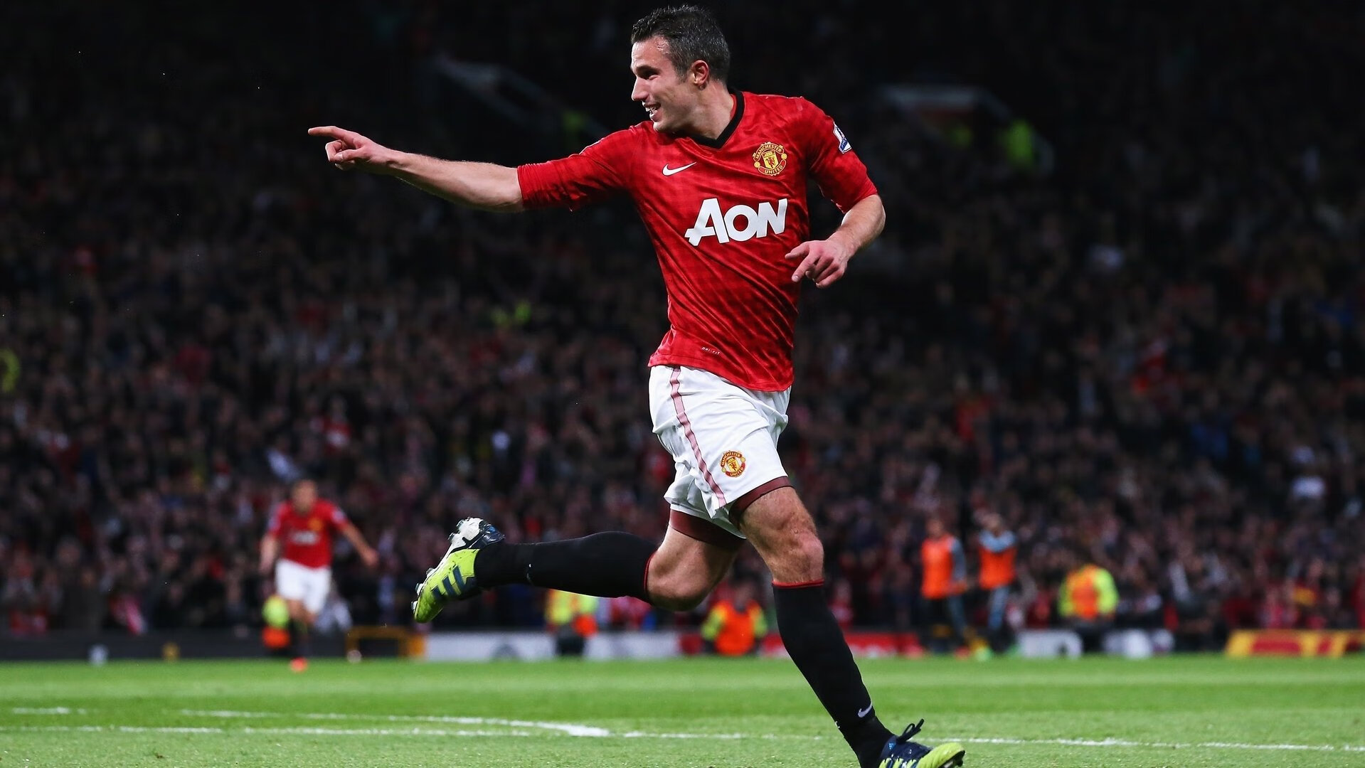 开云体育登录-绿茵交响曲与指尖火焰，一场关于胜利的双重奏