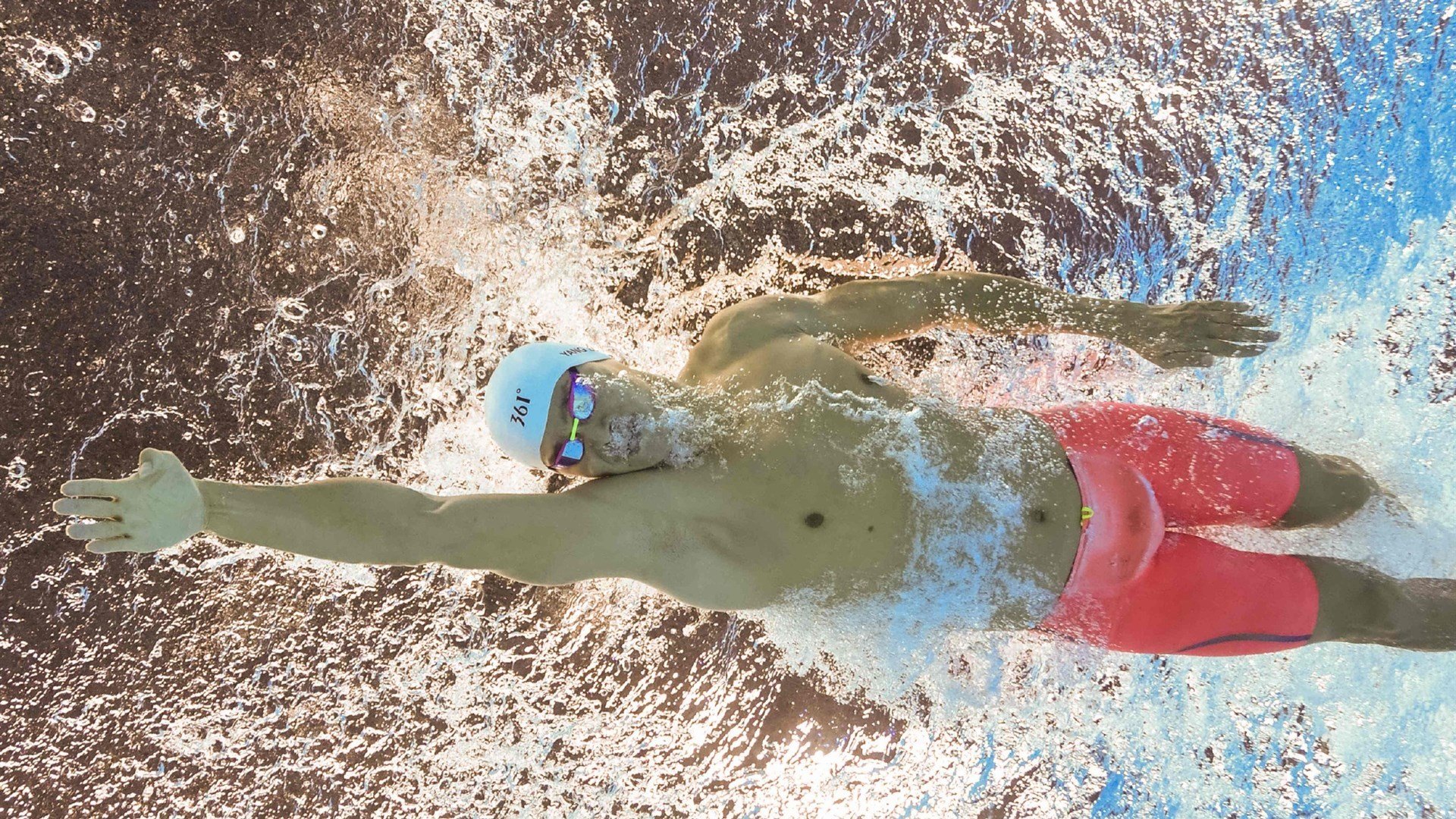 黑色奇迹，当哈斯车队化身大卫，用周冠宇的龙血击碎法拉利巨人