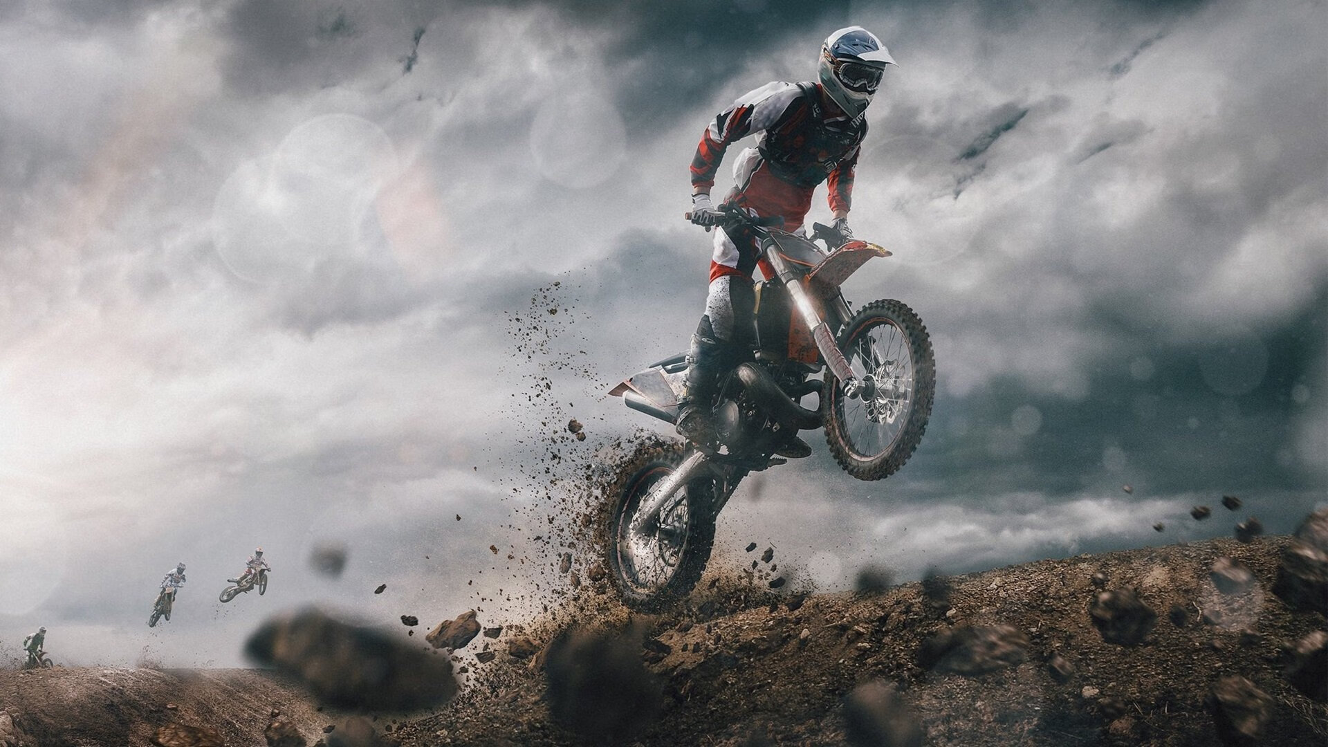 黑色风暴席卷赛道,梅赛德斯的完胜与汉密尔顿永恒的纪录日