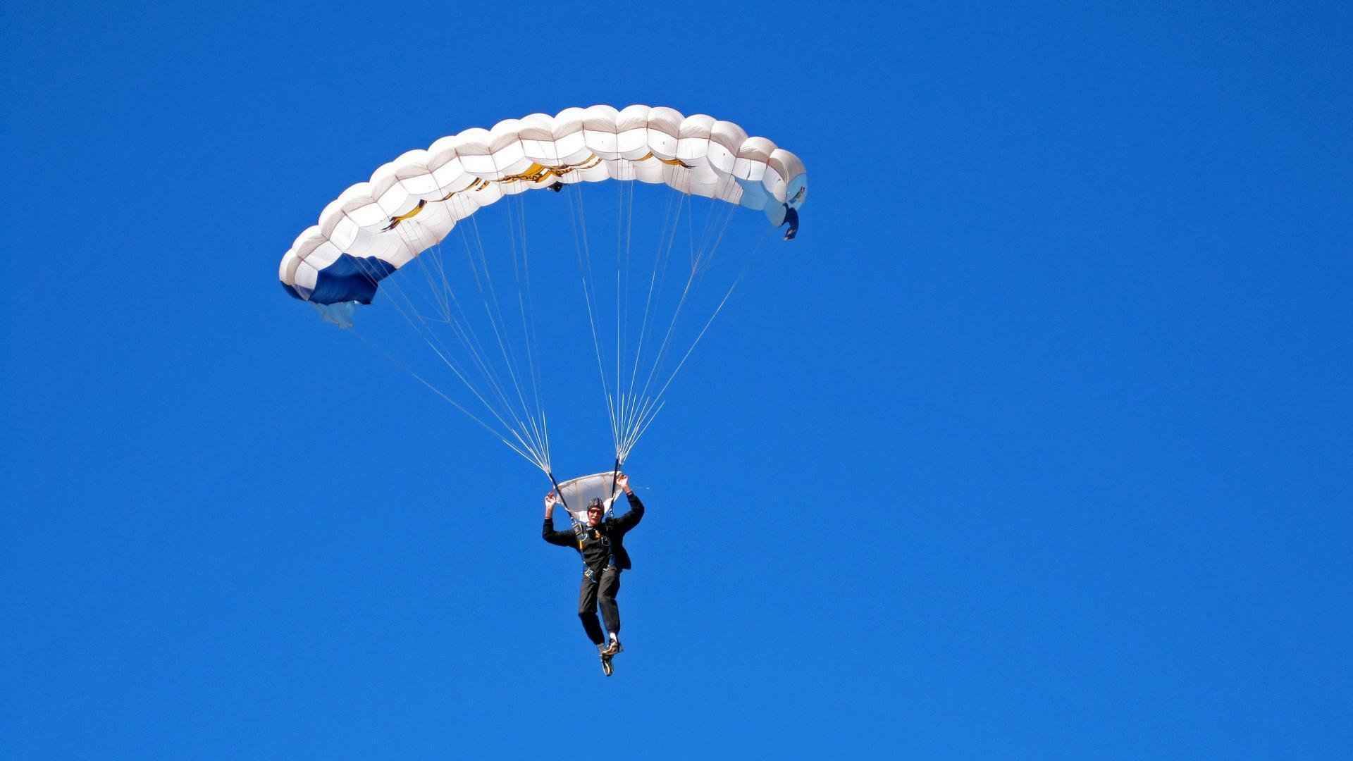 一个人的风暴，当石宇奇在丹麦的主场成为印度队唯一的劫